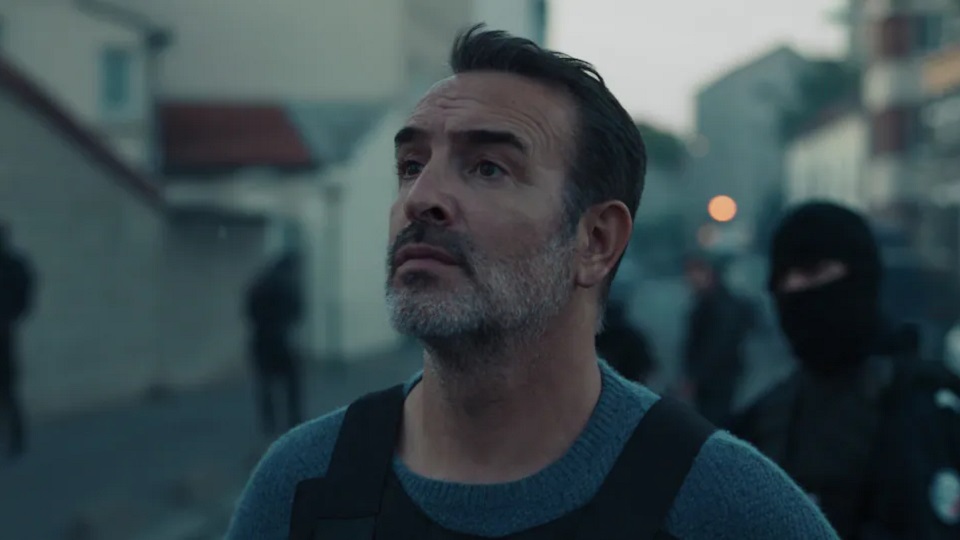 Fred (Jean Dujardin)