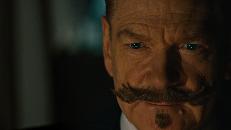 Hercule Poirot (Kenneth Branagh)